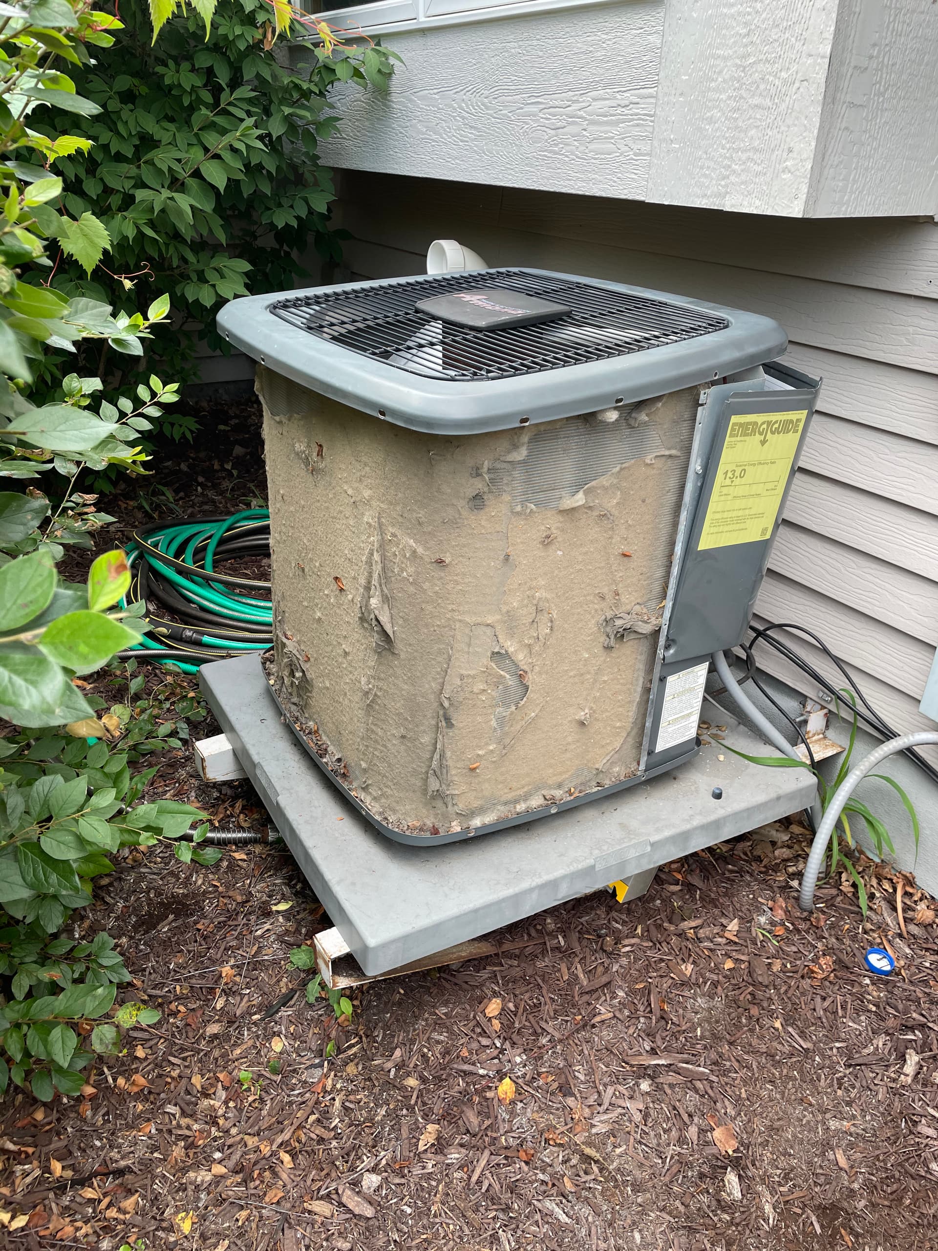 A Clogged Condenser Was Killing This AC's Cooling Power image